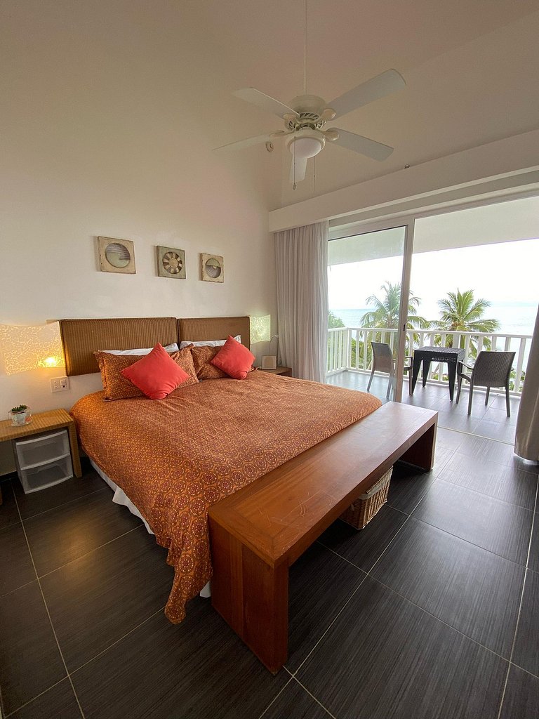 Tropical Nest XVI-301