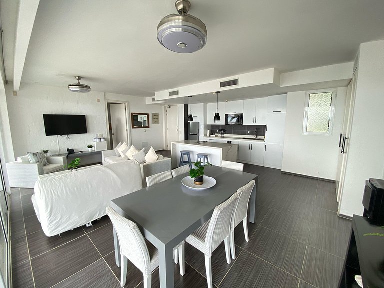 Bright Oceanview Retreat V-202