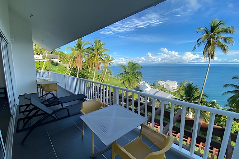 Blue Horizon Hideaway V-302