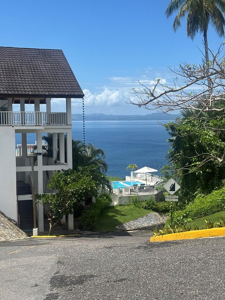 Cozy Shoreside Retreat Samana I-202
